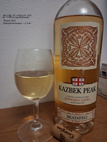 Plik:Rkatsiteli 2024.jpg